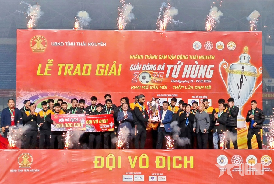 Các câu lạc bộ chung tay vì bóng đá Việt Nam